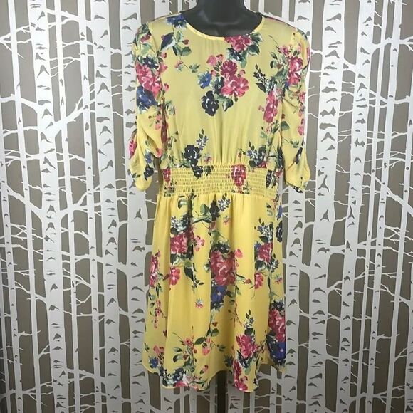 bobeau Dresses & Skirts - Floral Print Puff Sleeve Chiffon Dress L